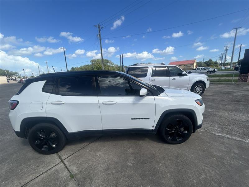 Jeep Compass Latitude FWD 2019