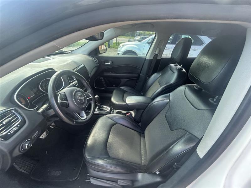 Jeep Compass Latitude FWD 2019