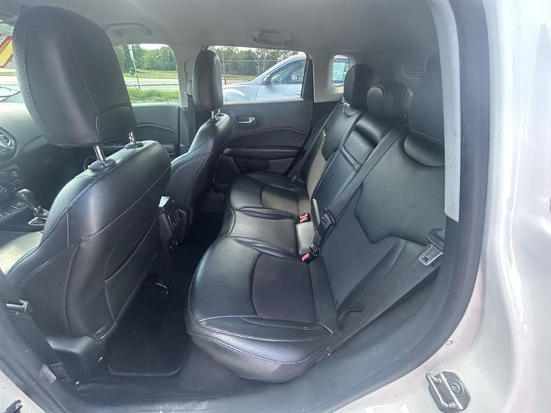 Jeep Compass Latitude FWD 2019