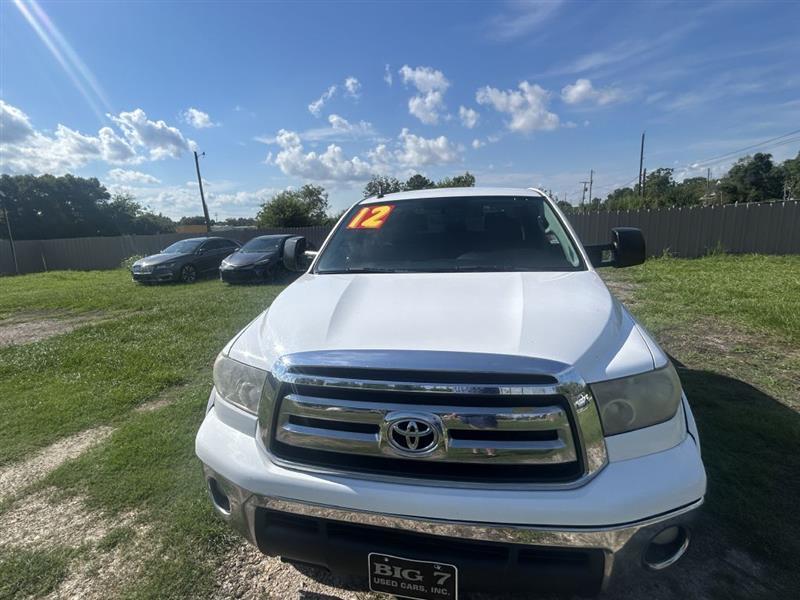 Toyota Tundra Tundra-Grade CrewMax 5.7L 2WD 2012