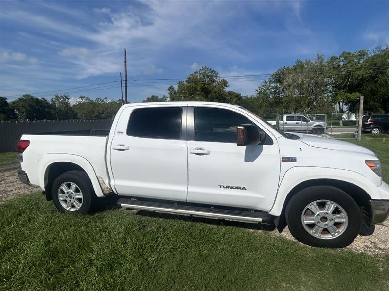 Toyota Tundra Tundra-Grade CrewMax 5.7L 2WD 2012