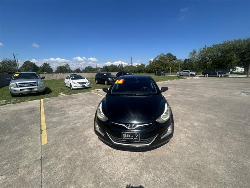 Hyundai Elantra SE 6AT 2016