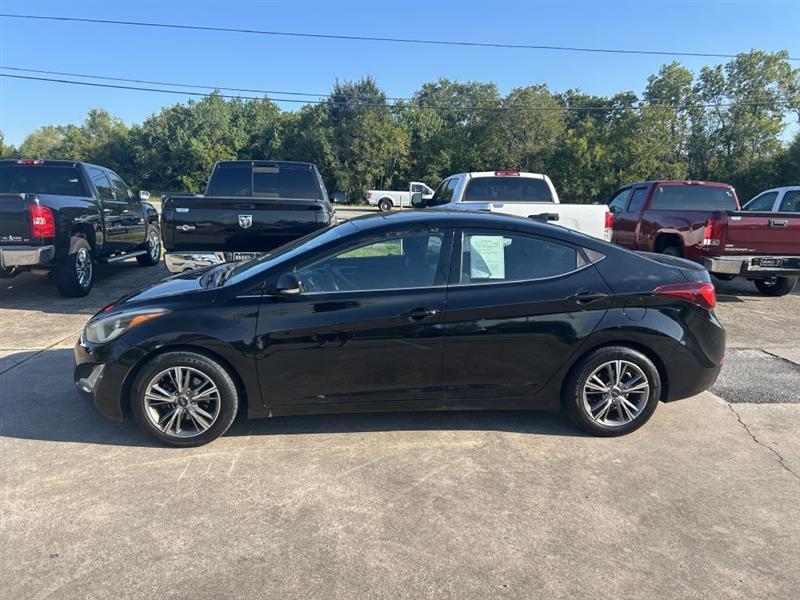 Hyundai Elantra SE 6AT 2016