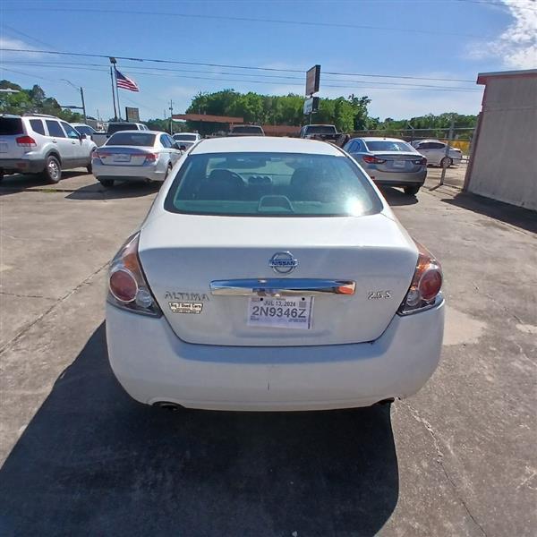 Nissan Altima 2.5 S 2012