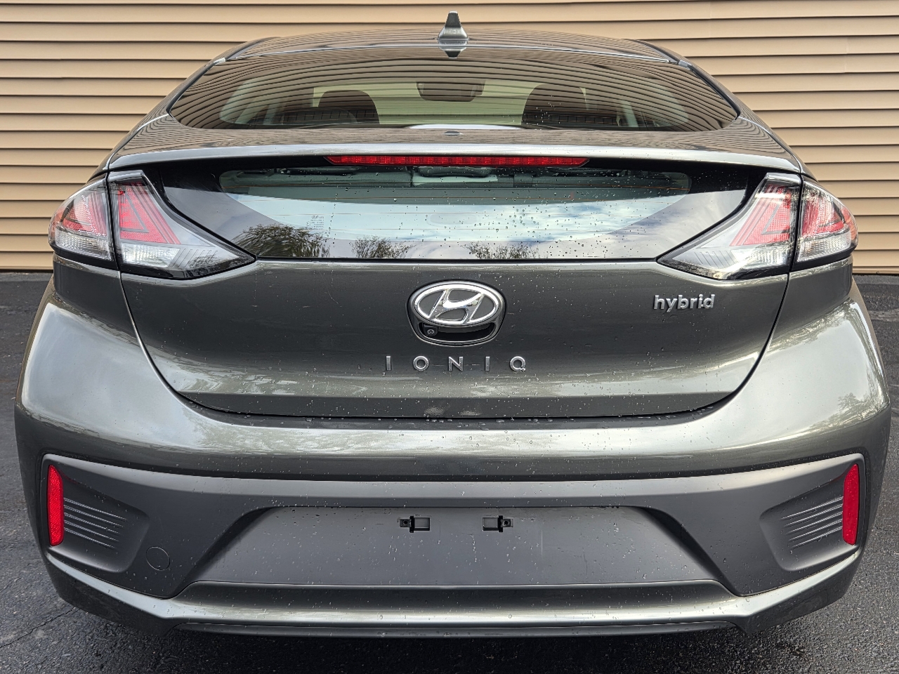 Hyundai Ioniq Hybrid SEL Hatchback 2022 Hyundai Ioniq Hybrid SEL Hatchback 2022