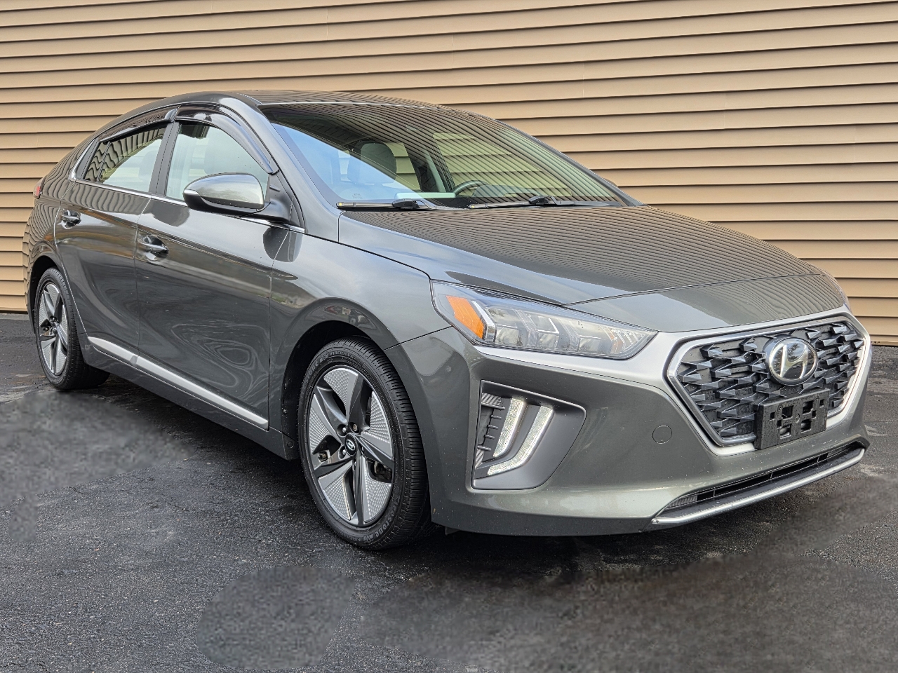 Hyundai Ioniq Hybrid SEL Hatchback 2022 Hyundai Ioniq Hybrid SEL Hatchback 2022