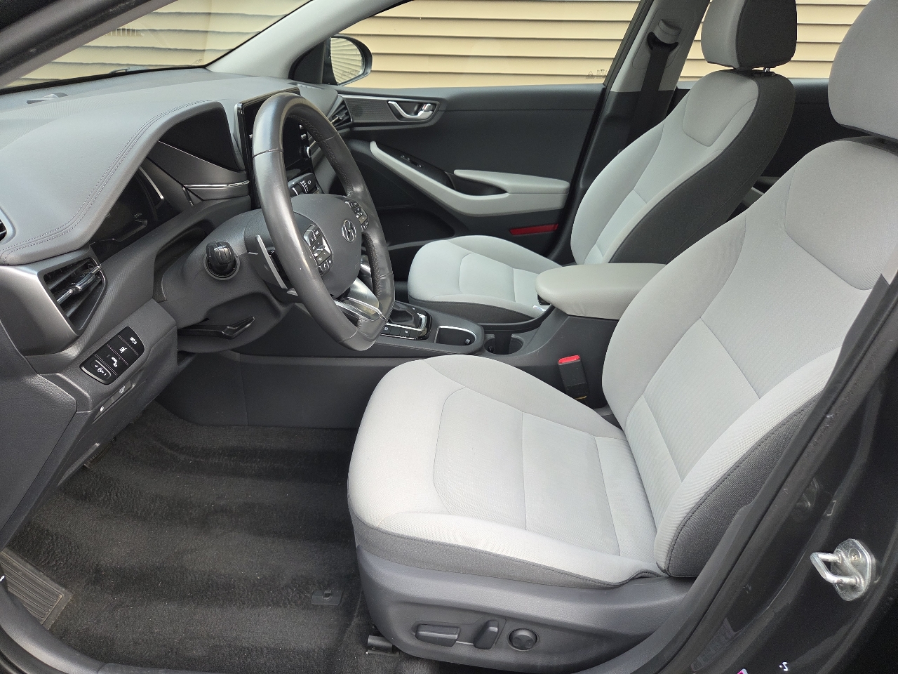 Hyundai Ioniq Hybrid SEL Hatchback 2022 Hyundai Ioniq Hybrid SEL Hatchback 2022