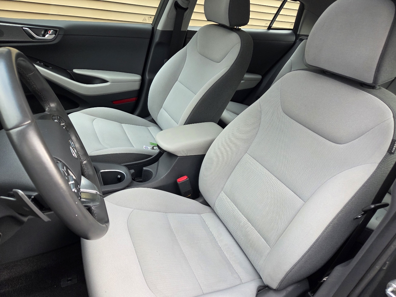 Hyundai Ioniq Hybrid SEL Hatchback 2022 Hyundai Ioniq Hybrid SEL Hatchback 2022