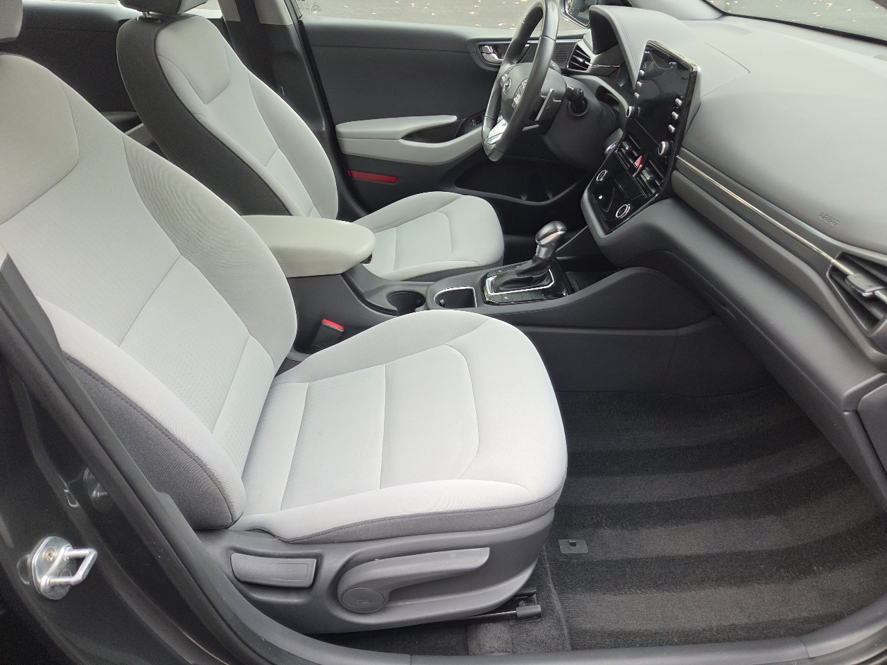 Hyundai Ioniq Hybrid SEL Hatchback 2022 Hyundai Ioniq Hybrid SEL Hatchback 2022