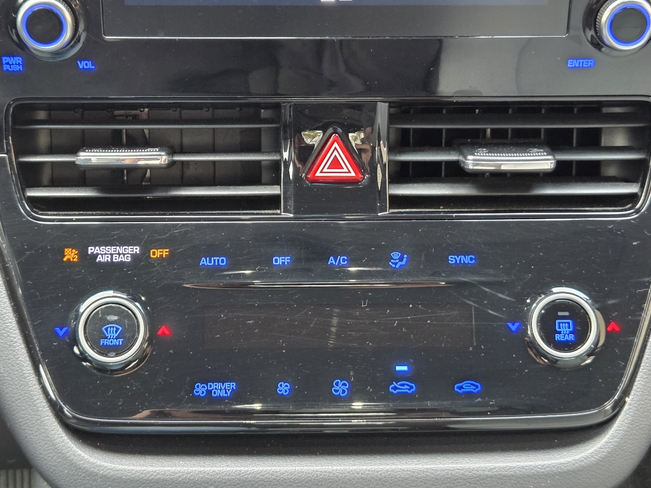 Hyundai Ioniq Hybrid SEL Hatchback 2022 Hyundai Ioniq Hybrid SEL Hatchback 2022