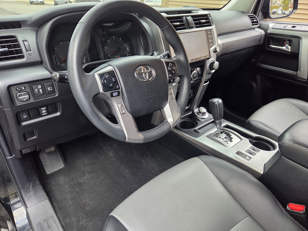 Toyota 4Runner SR5 Premium 4D SUV 4WD V6 2020 Toyota 4Runner SR5 Premium 4D SUV 4WD V6 2020