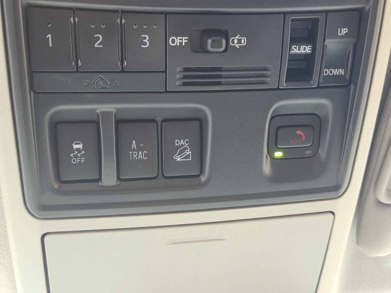 Toyota 4Runner SR5 Premium 4D SUV 4WD V6 2020 Toyota 4Runner SR5 Premium 4D SUV 4WD V6 2020