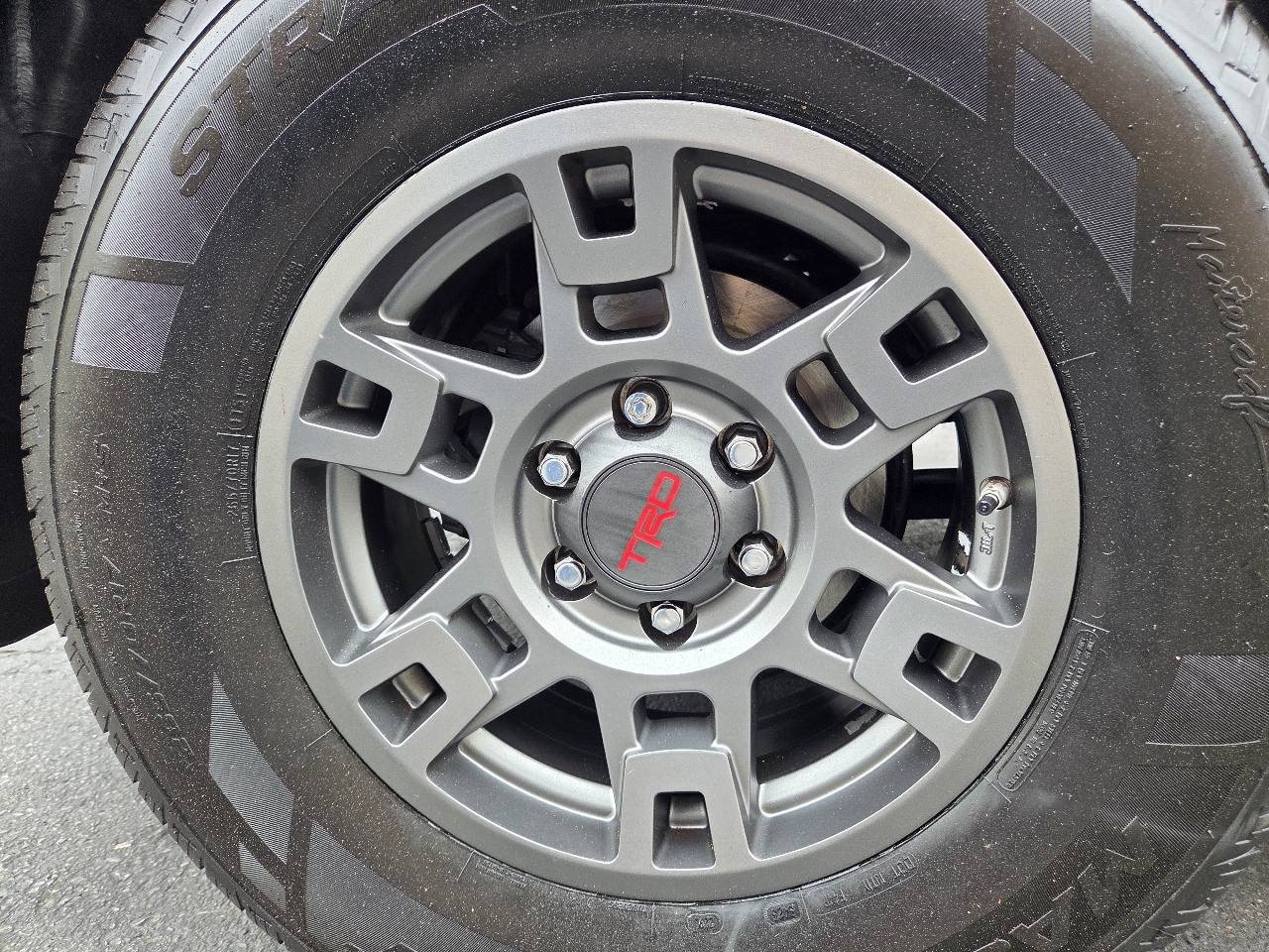 Toyota 4Runner SR5 Premium 4D SUV 4WD V6 2020 Toyota 4Runner SR5 Premium 4D SUV 4WD V6 2020