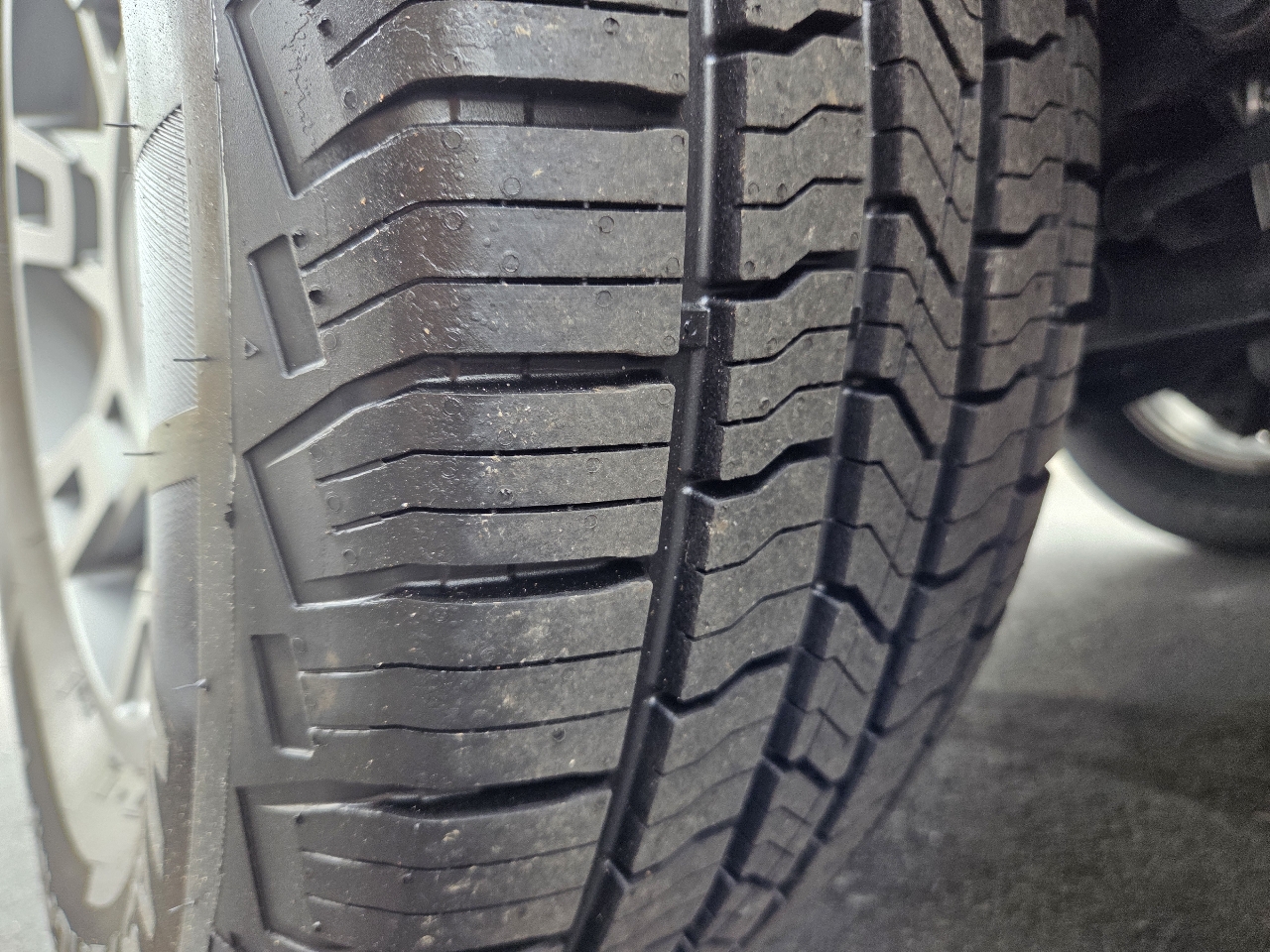 Toyota 4Runner SR5 Premium 4D SUV 4WD V6 2020 Toyota 4Runner SR5 Premium 4D SUV 4WD V6 2020