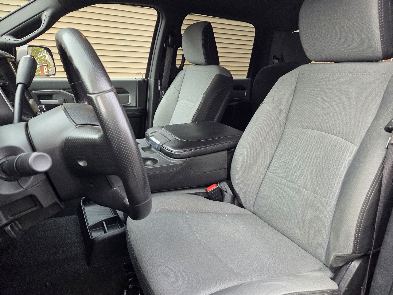 RAM 2500 Big Horn 4x4 Crew Cab 6'4" Box 2022 RAM 2500 Big Horn 4x4 Crew Cab 6'4" Box 2022