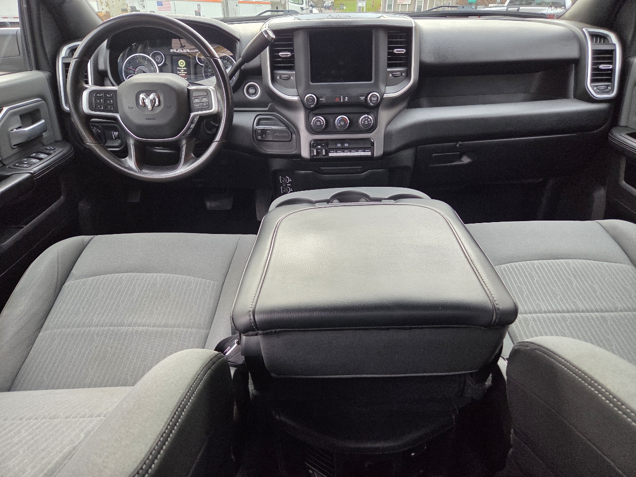 RAM 2500 Big Horn 4x4 Crew Cab 6'4" Box 2022 RAM 2500 Big Horn 4x4 Crew Cab 6'4" Box 2022