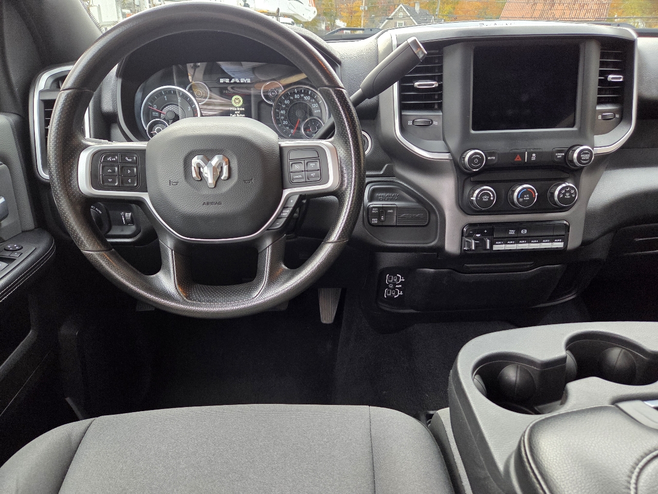 RAM 2500 Big Horn 4x4 Crew Cab 6'4" Box 2022 RAM 2500 Big Horn 4x4 Crew Cab 6'4" Box 2022