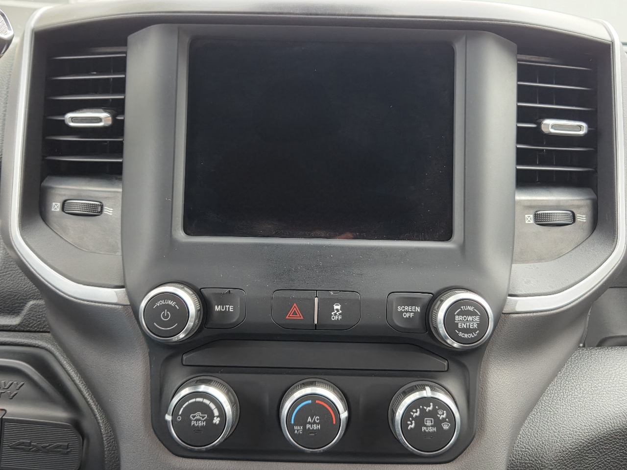 RAM 2500 Big Horn 4x4 Crew Cab 6'4" Box 2022 RAM 2500 Big Horn 4x4 Crew Cab 6'4" Box 2022