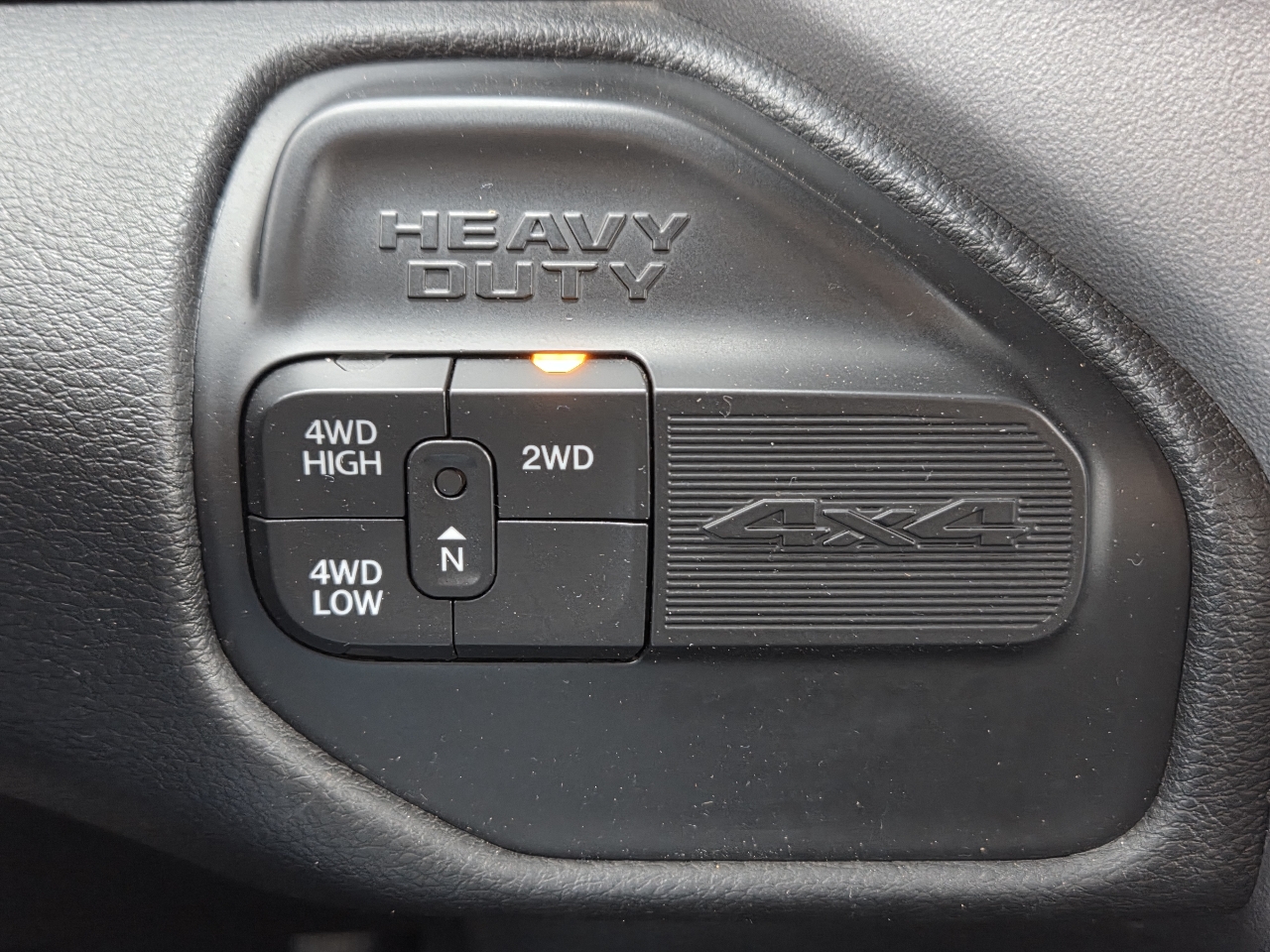 RAM 2500 Big Horn 4x4 Crew Cab 6'4" Box 2022 RAM 2500 Big Horn 4x4 Crew Cab 6'4" Box 2022