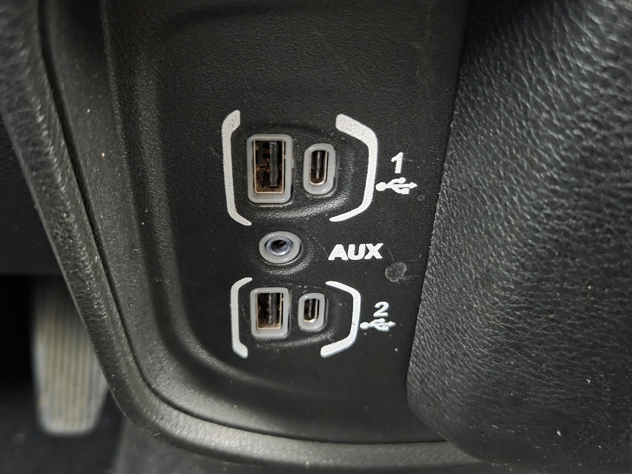 RAM 2500 Big Horn 4x4 Crew Cab 6'4" Box 2022 RAM 2500 Big Horn 4x4 Crew Cab 6'4" Box 2022