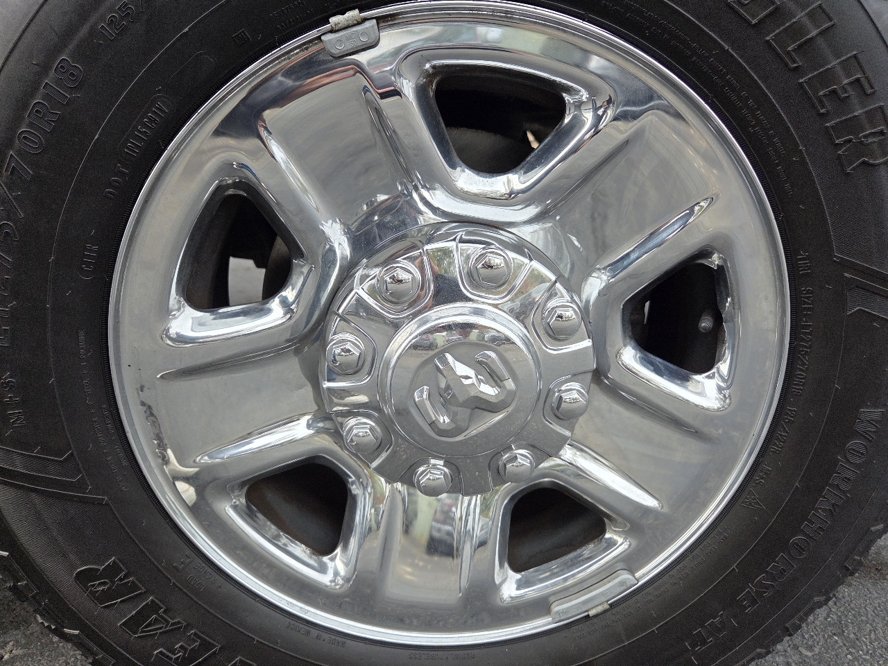 RAM 2500 Big Horn 4x4 Crew Cab 6'4" Box 2022 RAM 2500 Big Horn 4x4 Crew Cab 6'4" Box 2022