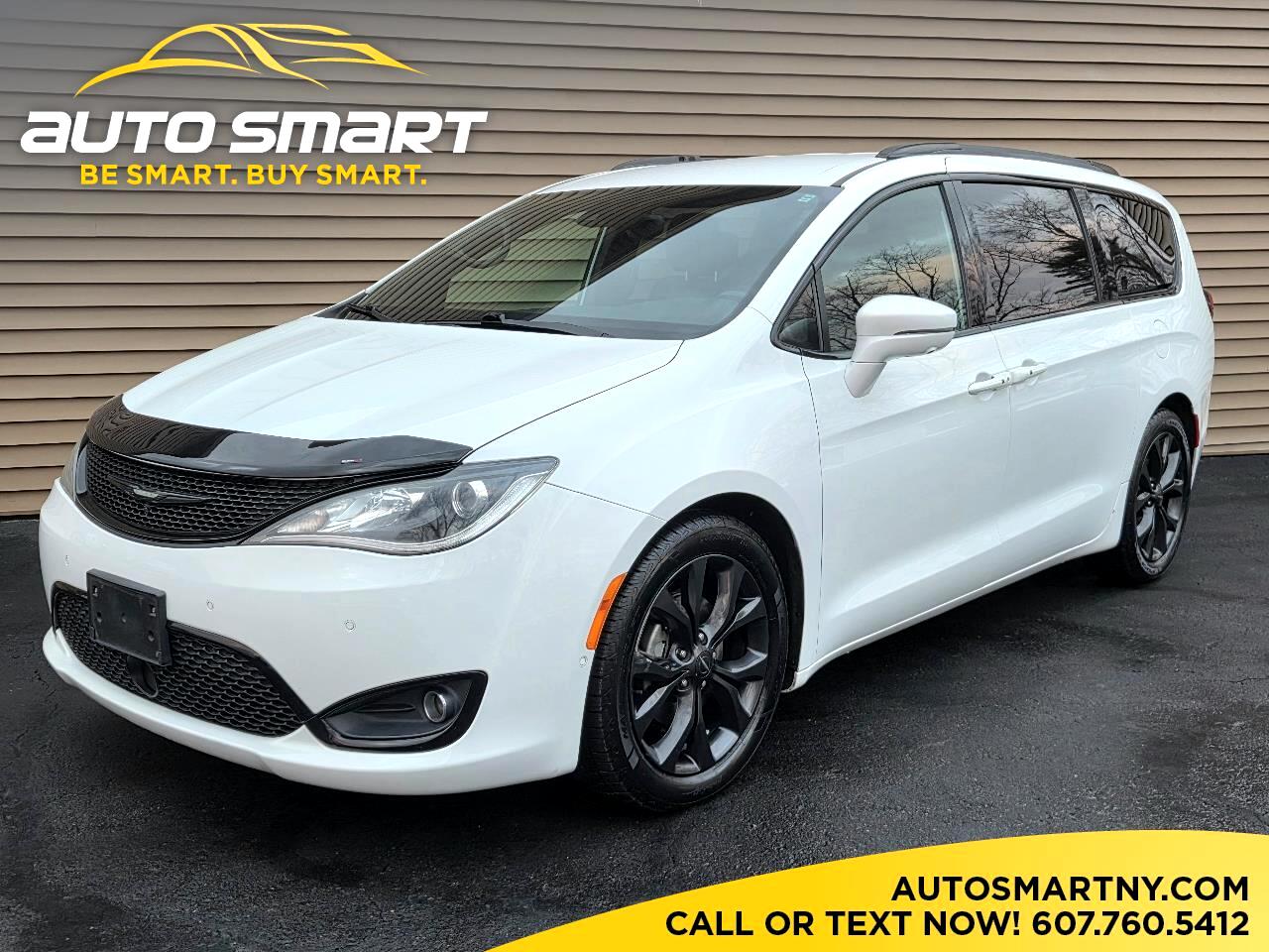 2018 Chrysler Pacifica Limited FWD