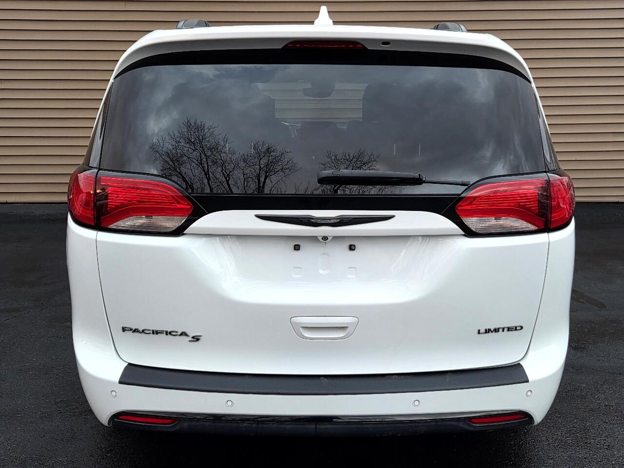 Chrysler Pacifica Limited FWD 2018