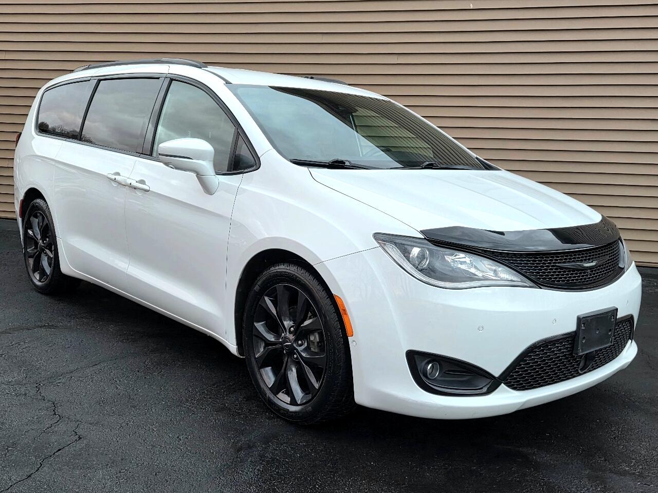 Chrysler Pacifica Limited FWD 2018
