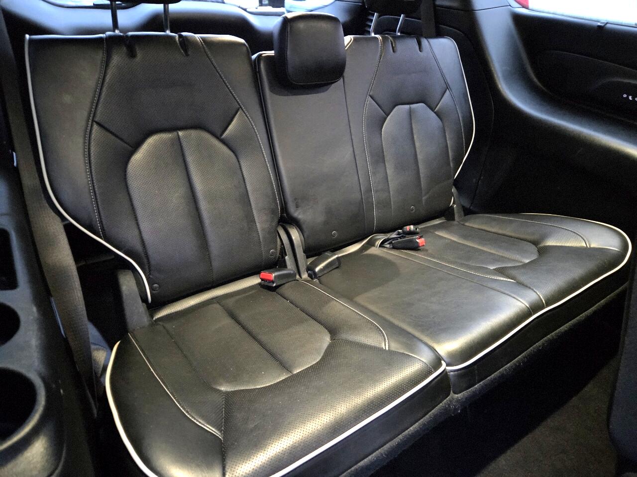 Chrysler Pacifica Limited FWD 2018