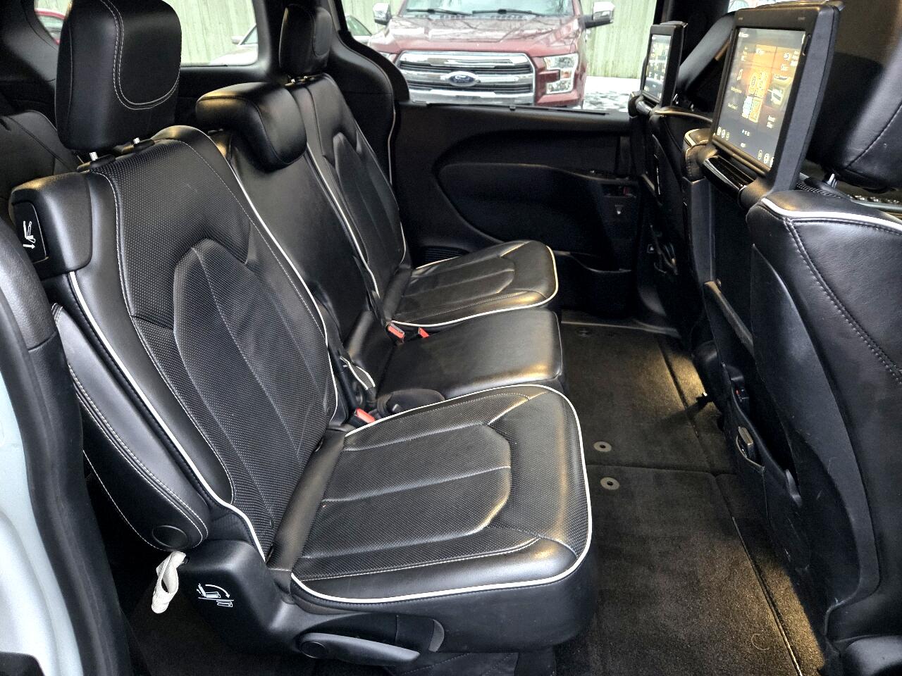 Chrysler Pacifica Limited FWD 2018