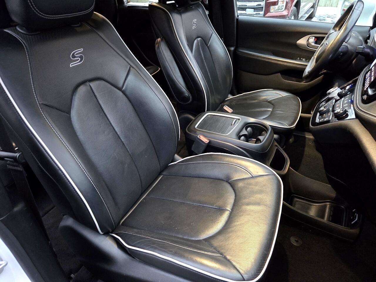 Chrysler Pacifica Limited FWD 2018