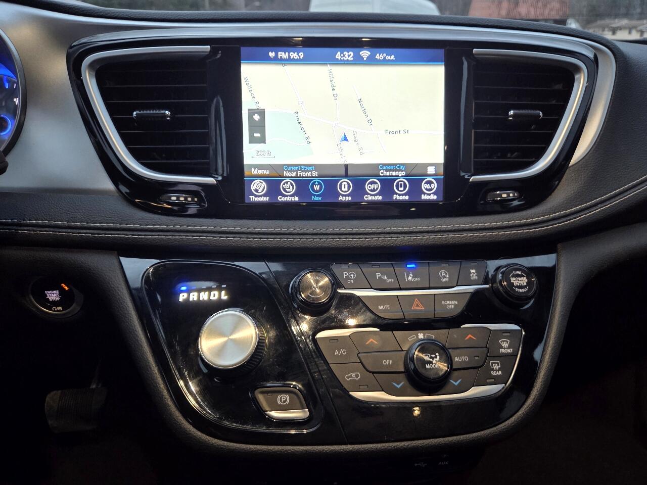 Chrysler Pacifica Limited FWD 2018