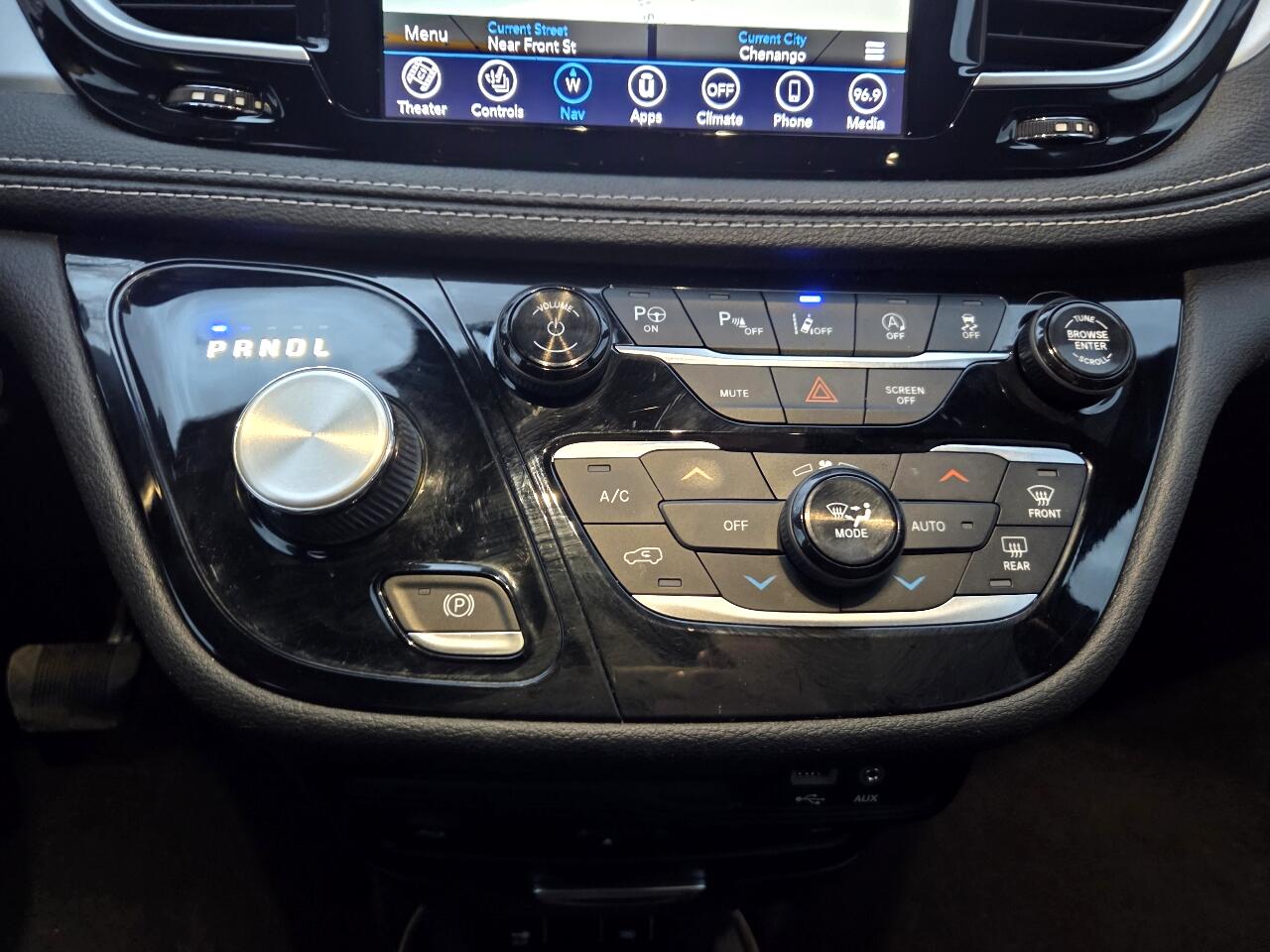 Chrysler Pacifica Limited FWD 2018