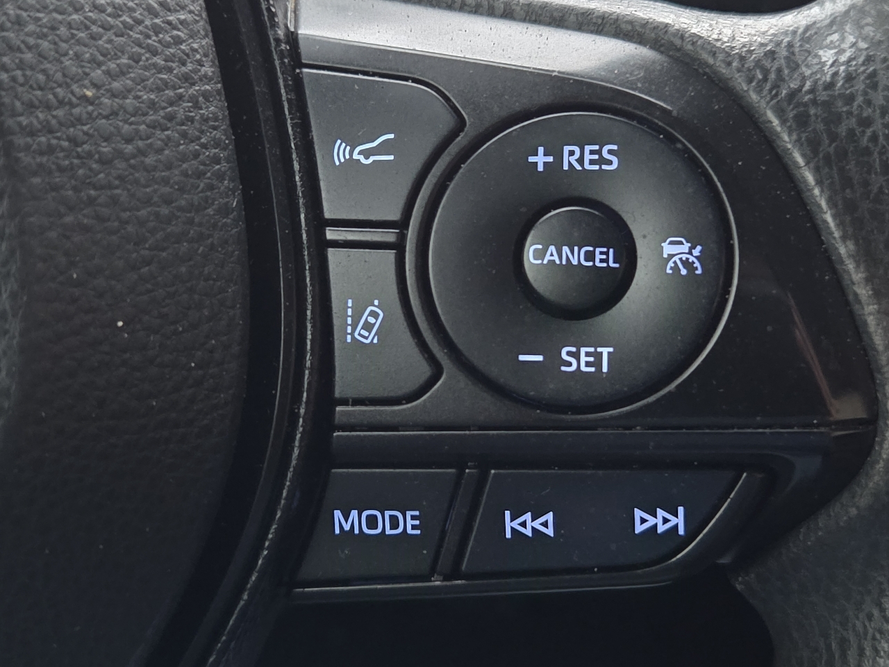 Toyota Corolla Hybrid LE CVT (Natl) 2021