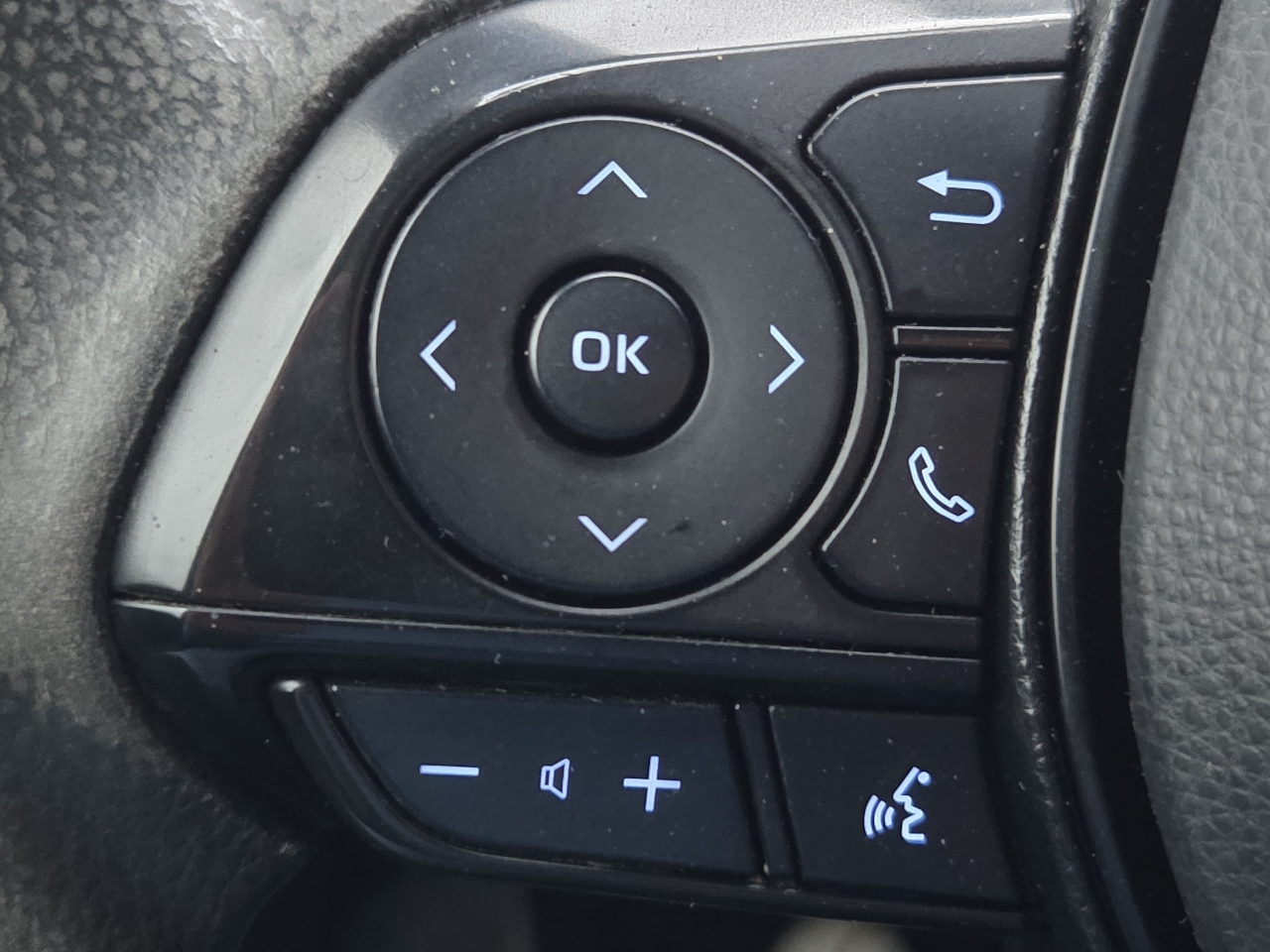 Toyota Corolla Hybrid LE CVT (Natl) 2021