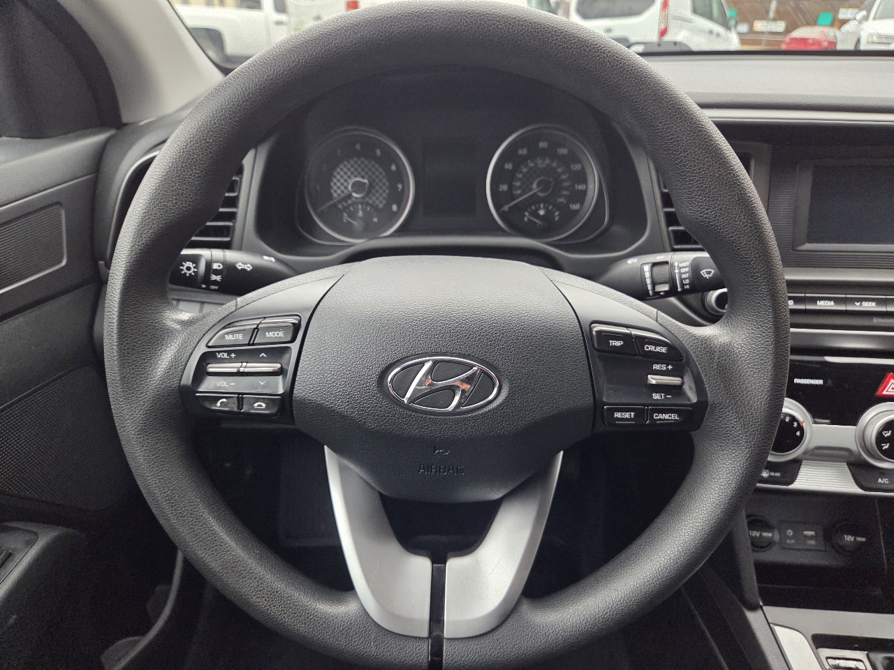 Hyundai Elantra SE Auto 2019