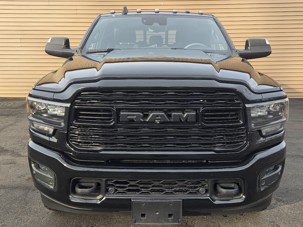 RAM 2500 Limited 4x4 Mega Cab 6'4" Box 2021