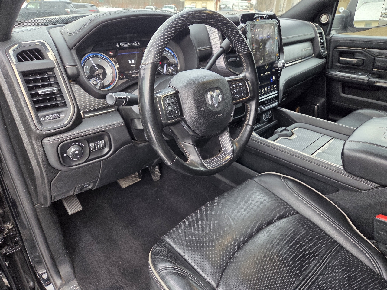 RAM 2500 Limited 4x4 Mega Cab 6'4" Box 2021