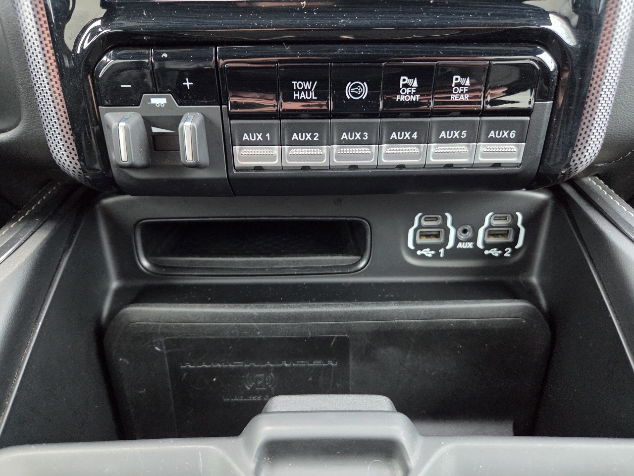 RAM 2500 Limited 4x4 Mega Cab 6'4" Box 2021