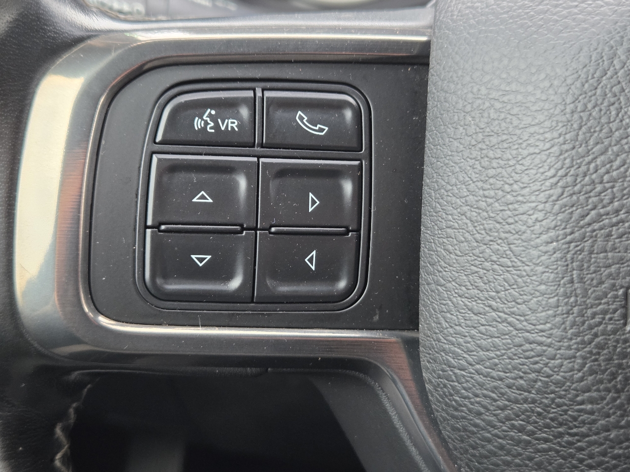 RAM 2500 Limited 4x4 Mega Cab 6'4" Box 2021