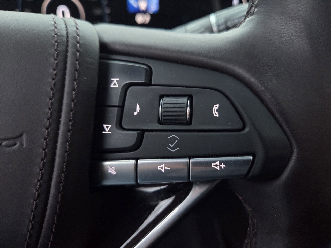 Cadillac Escalade 4WD 4dr Premium Luxury Platinum 2022