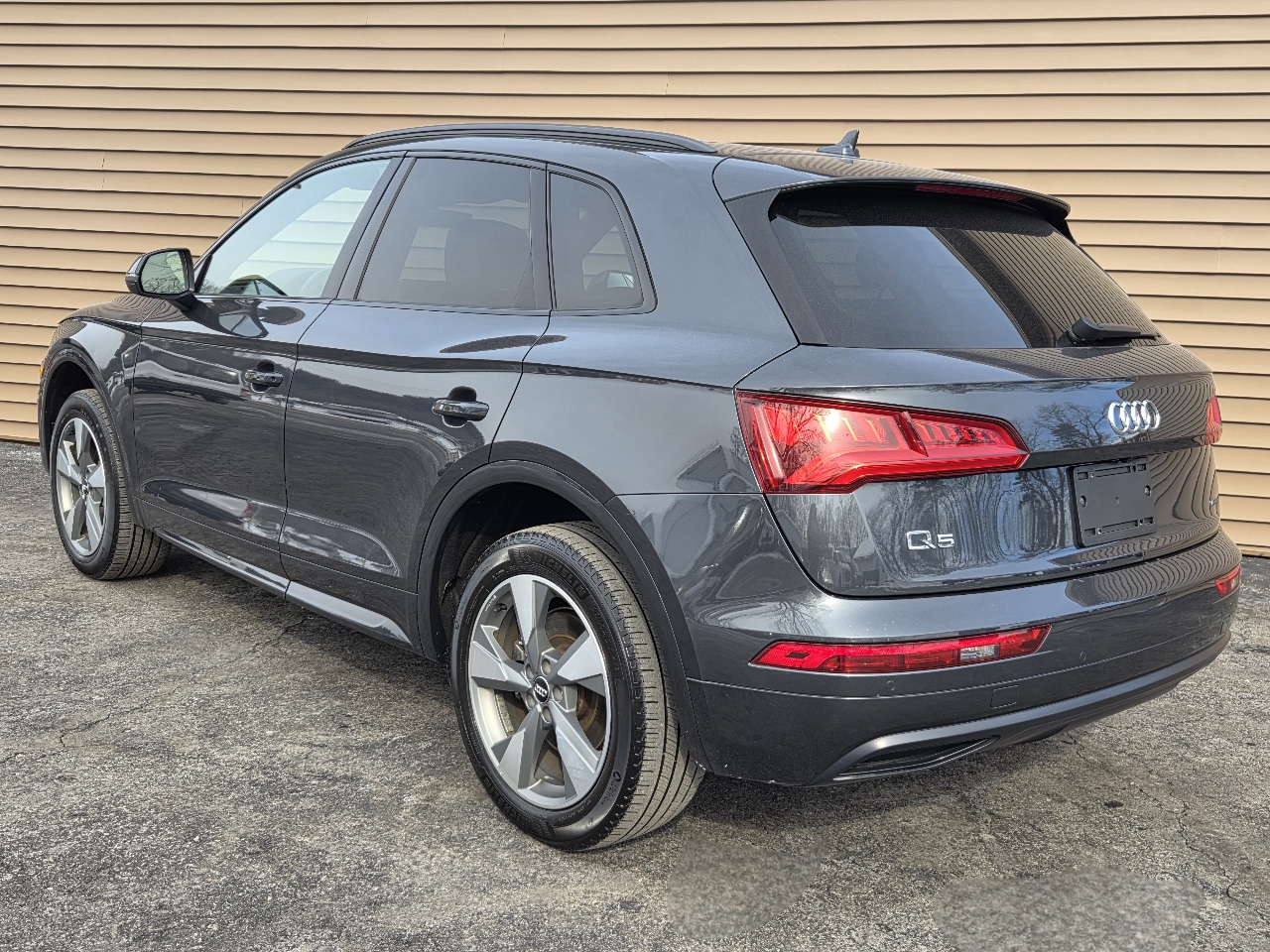 Audi Q5 Titanium Premium 45 TFSI quattro 2020