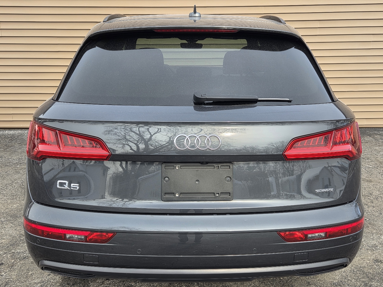 Audi Q5 Titanium Premium 45 TFSI quattro 2020