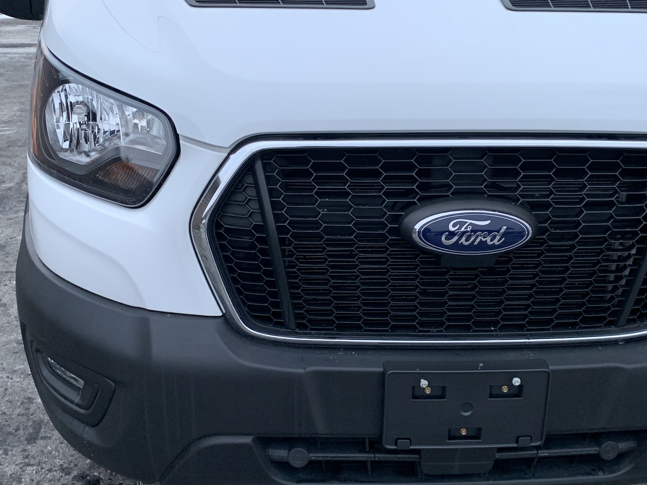 Ford Transit Cargo Van T-250 130" Low Rf 9070 GVWR RWD 2024