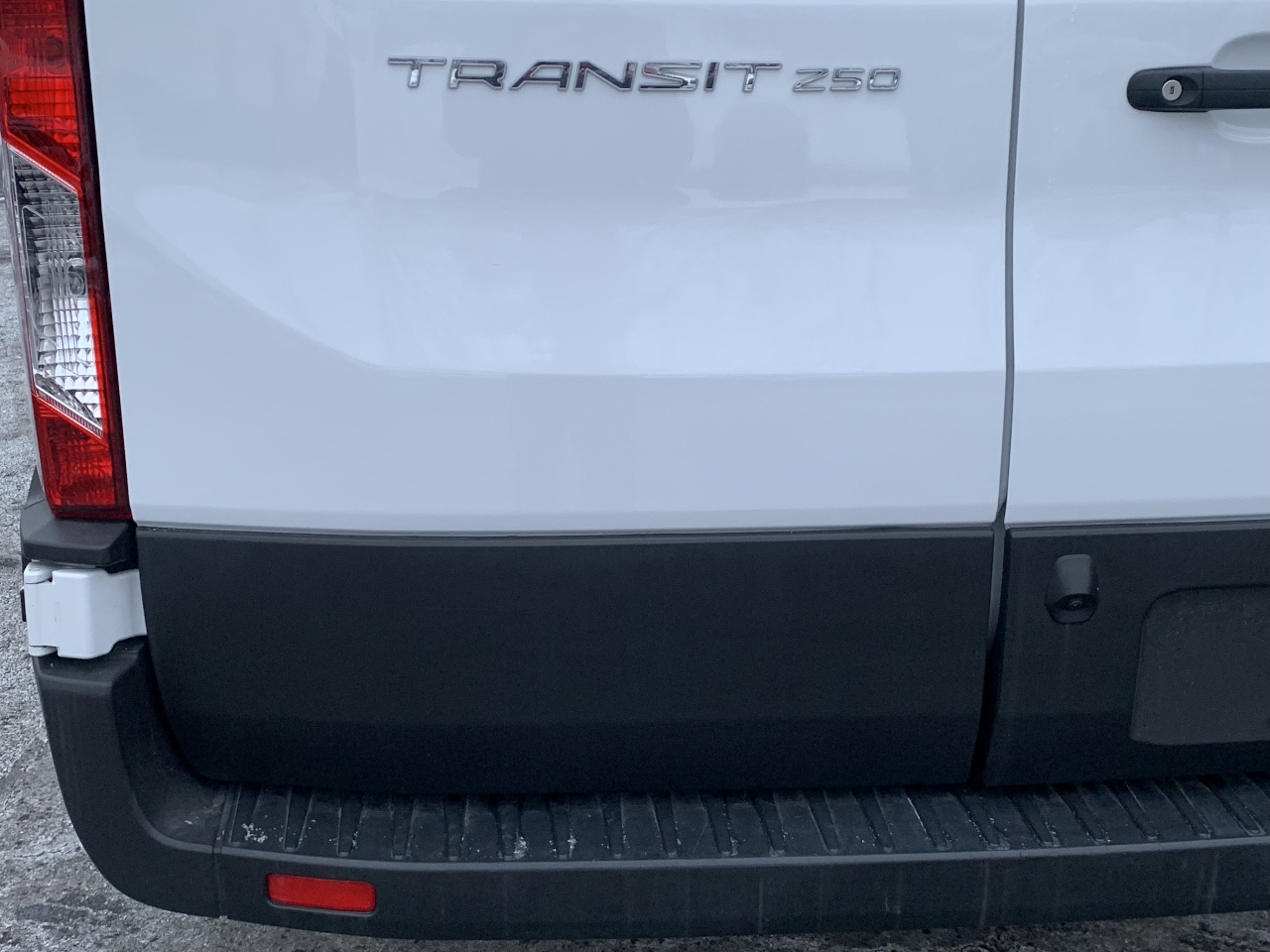 Ford Transit Cargo Van T-250 130" Low Rf 9070 GVWR RWD 2024