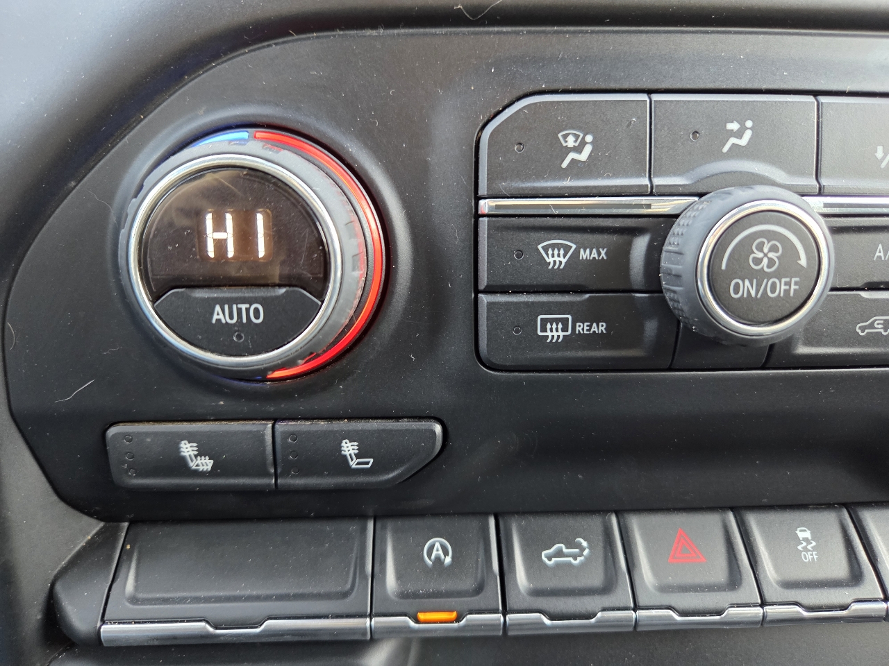 Chevrolet Silverado 1500 4WD Crew Cab 147" LT 2019