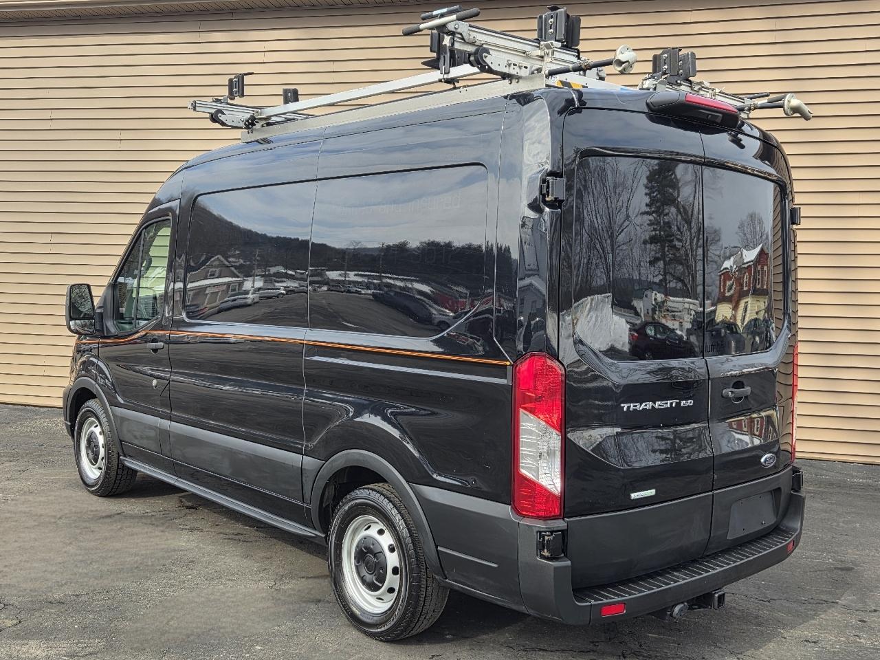 Ford Transit Cargo Van T-150 130" Med Rf 8670 GVWR RWD 2021