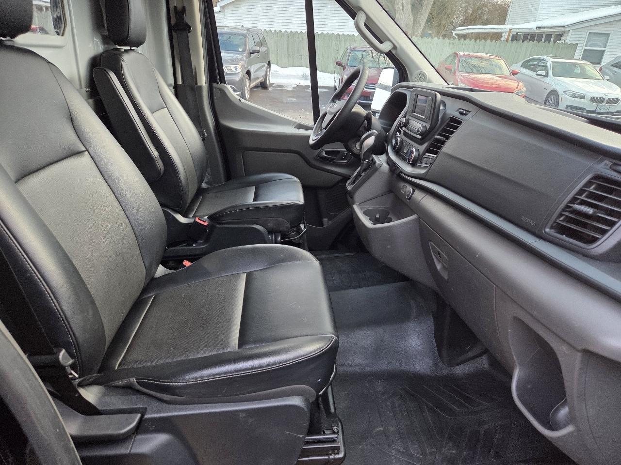 Ford Transit Cargo Van T-150 130" Med Rf 8670 GVWR RWD 2021