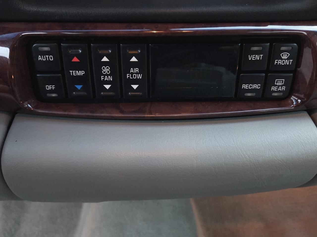 Buick LeSabre 4dr Sdn Limited 2004