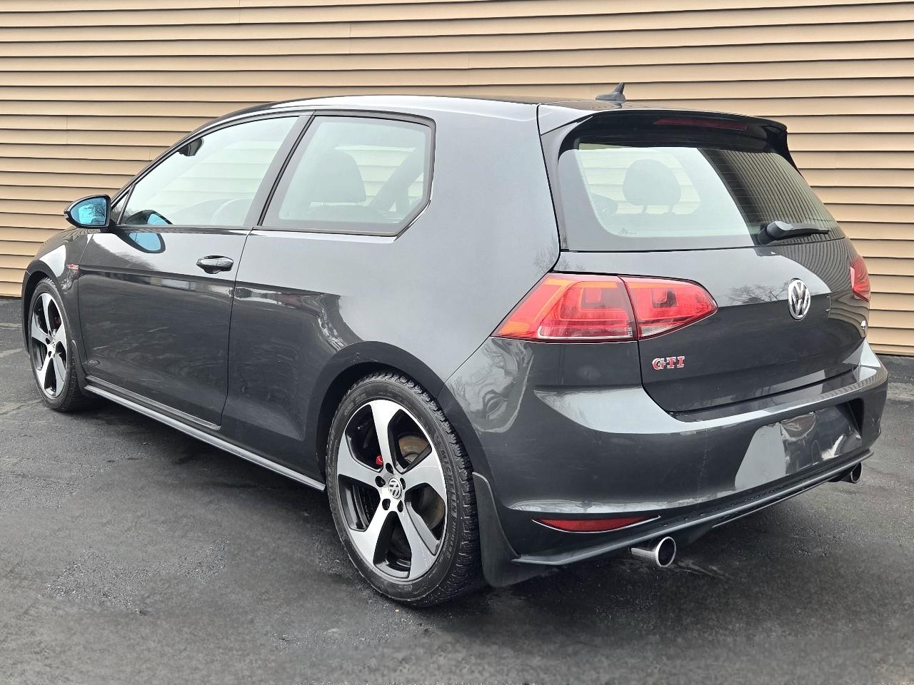 Volkswagen Golf GTI 2dr HB Man SE 2015